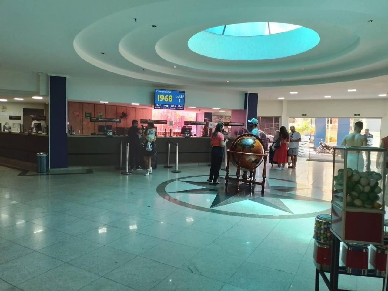Golden Dolphin - Grand Flat Com Netflix