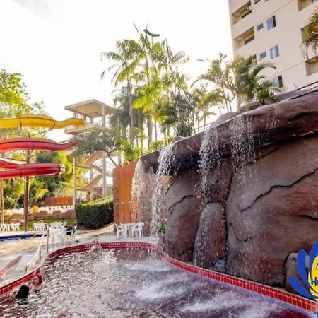 Golden Dolphin - Grand Hotel Flat Com Netflix Caldas Novas Exterior photo